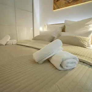 https://destino-city-apartments.hotelinzadar.com